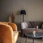 In De Peel Oda ve Kahvaltı 3*